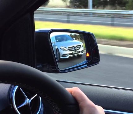 Blind Spot Monitoring System - Mercedes